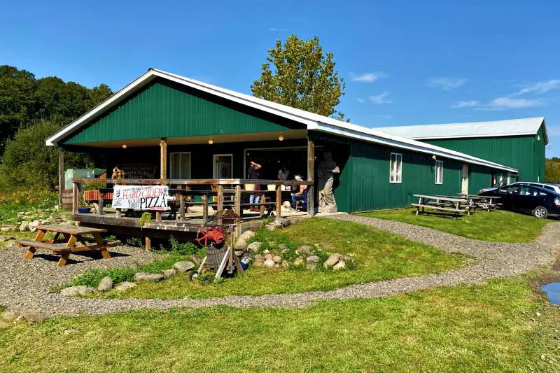 Stone Ridge Orchards Cidery OUTSIDE